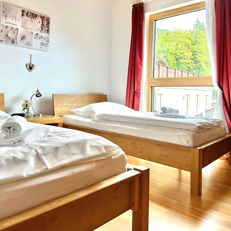 Schmitten Finest By In One * زيل أم سي